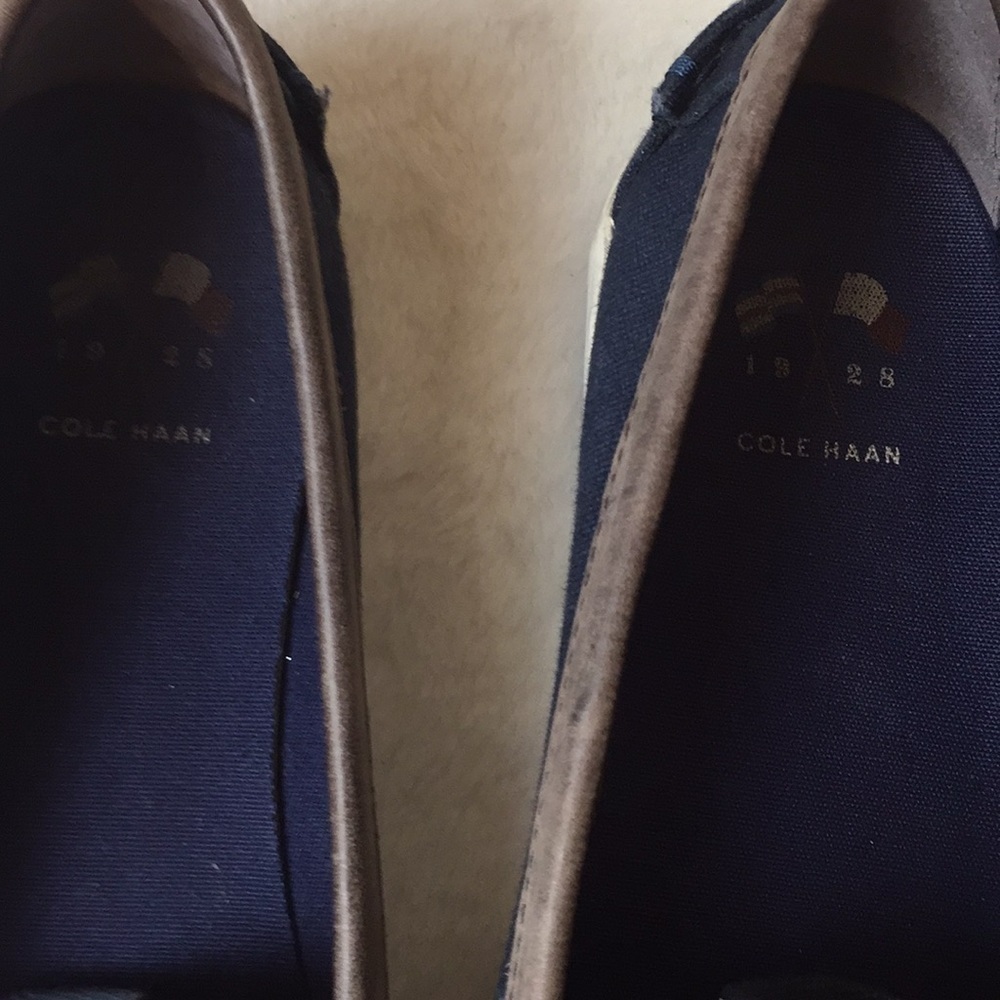 Cole Haan blue brown loafers. Size 7. - Picture 3 of 8